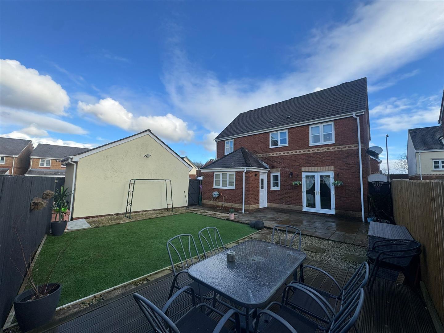 Ger Y Nant, Birchgrove, Swansea, SA7 0HD